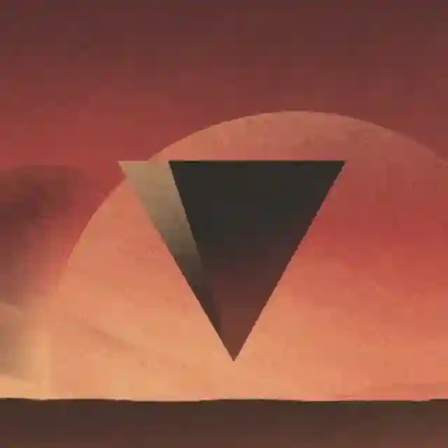 ▼ A E S T H E T I C